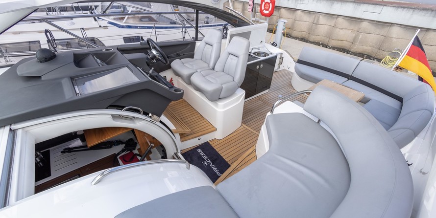 Princess V39