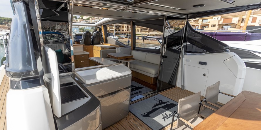 Princess V65