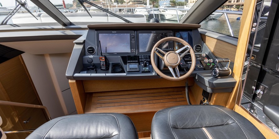Princess V65