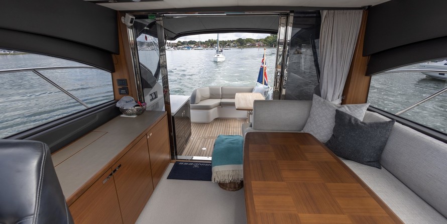 Princess V48