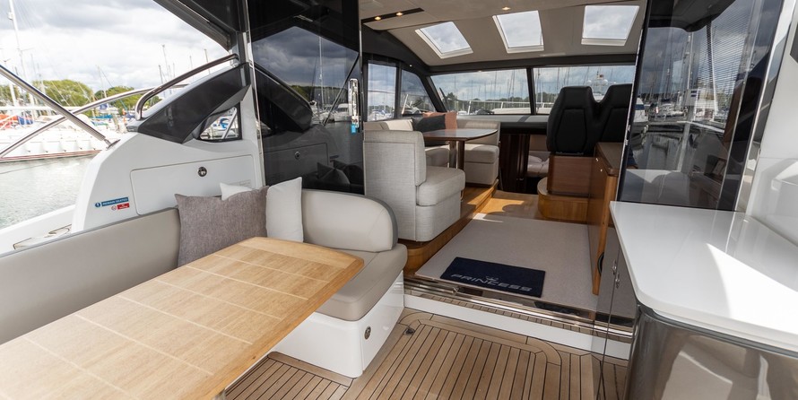Princess V48