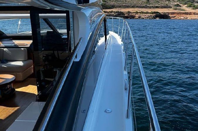 Princess V62-S
