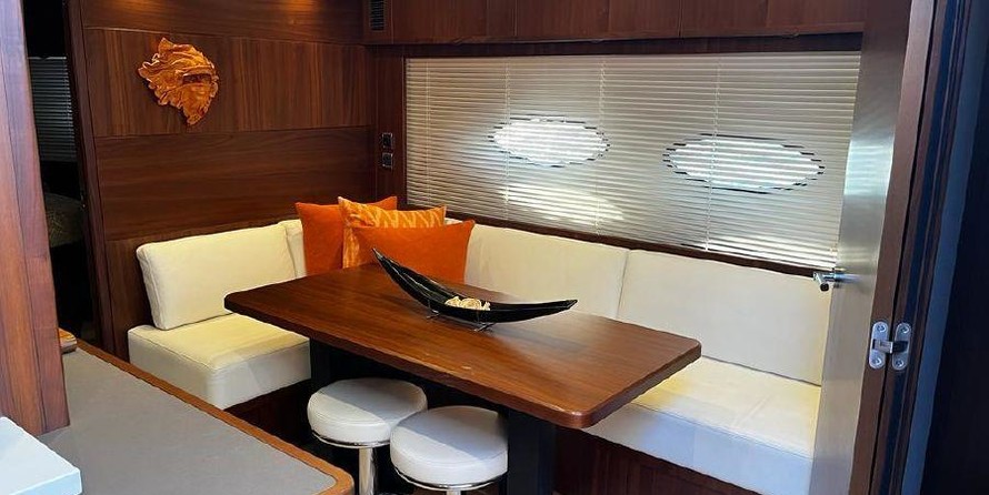 Princess V62-S