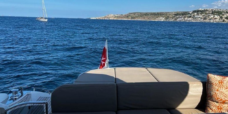 Princess V62-S