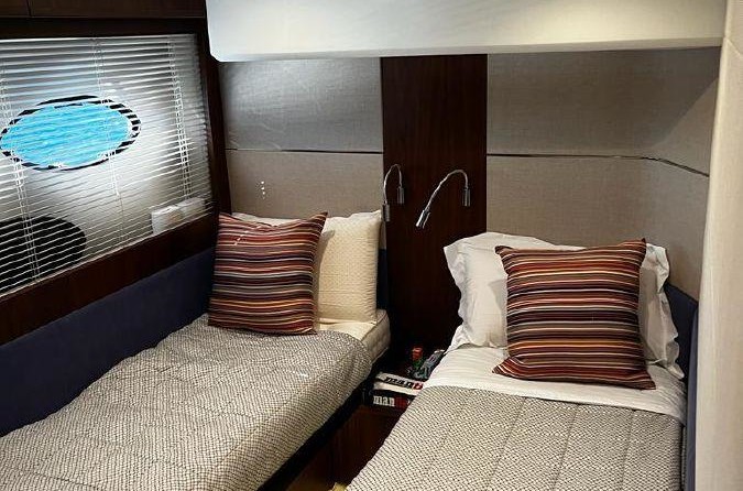 Princess V62-S